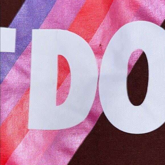 Nike Brown Short Sleeve Tee with Bold Graphic - Picture 8 of 8